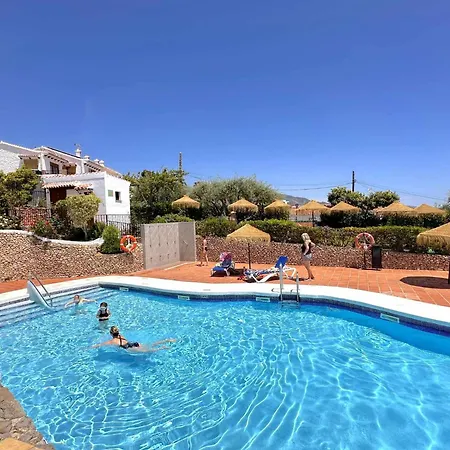 Casa Sofia Capistrano Village - Terrace & Pool Views